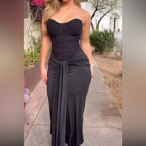 Elegant Black Strapless Dress